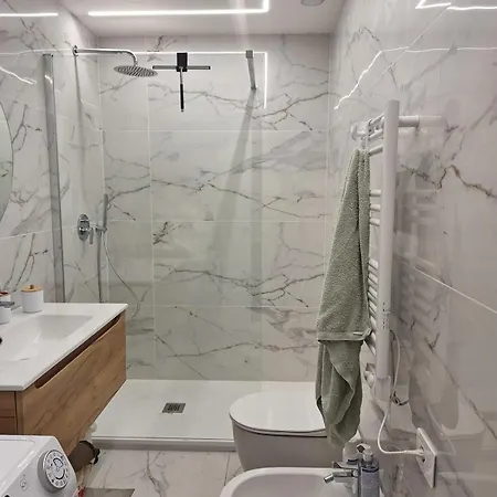 Brand New In Isola Apartamento Milán